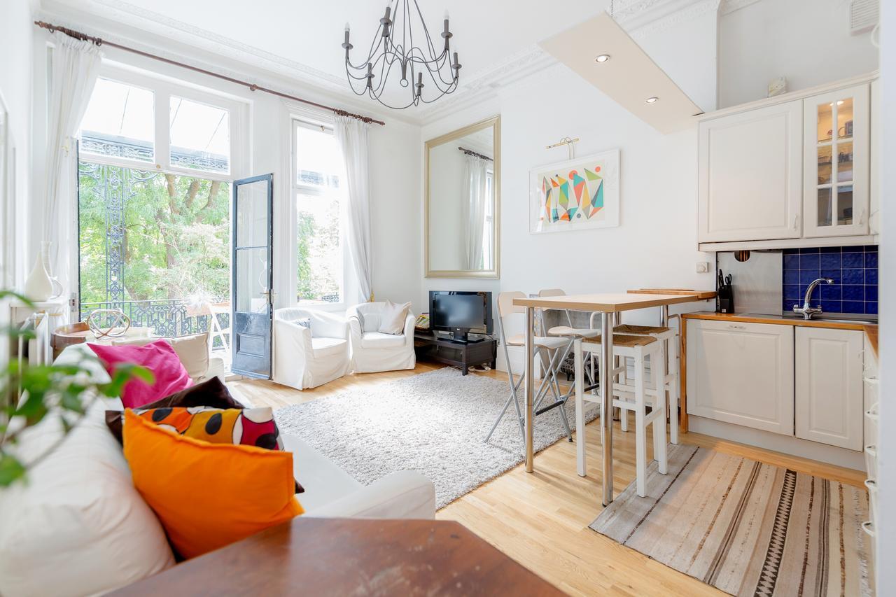 Earls Court Apartments By Basetogo ロンドン エクステリア 写真