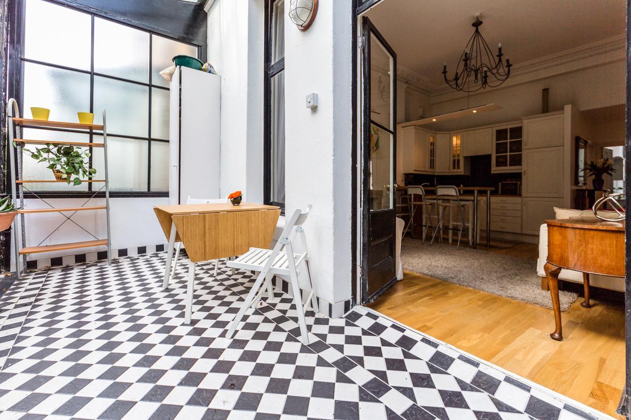 Earls Court Apartments By Basetogo ロンドン エクステリア 写真