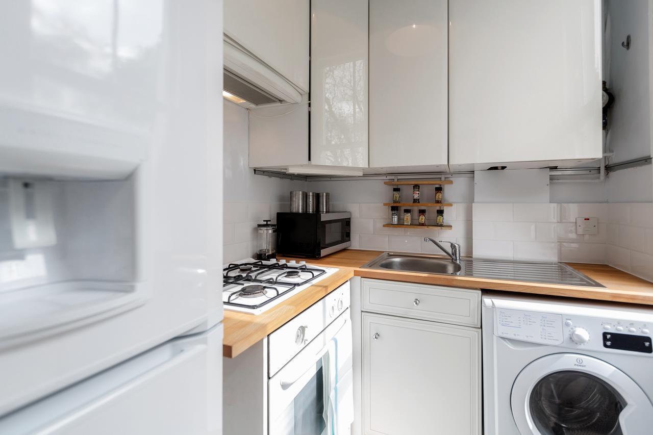Earls Court Apartments By Basetogo ロンドン エクステリア 写真